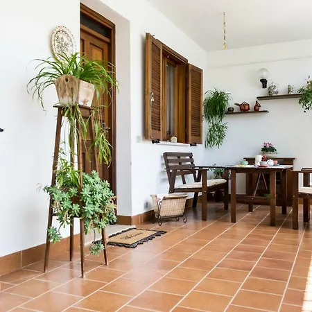 Alloggio Per Uso Turistico *